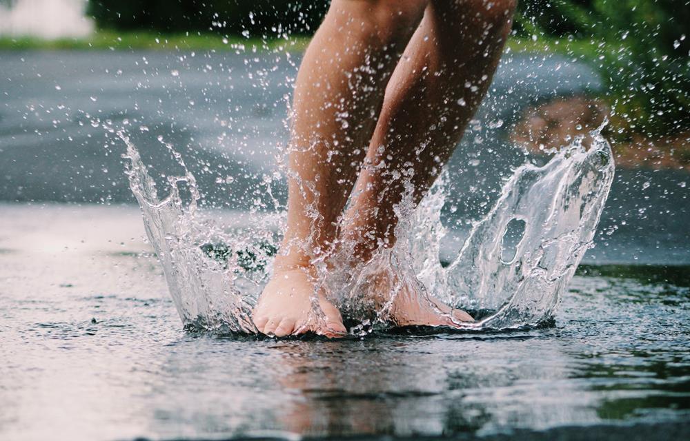 Stress fracture in the foot diagnosed and treated by a podiatrist
